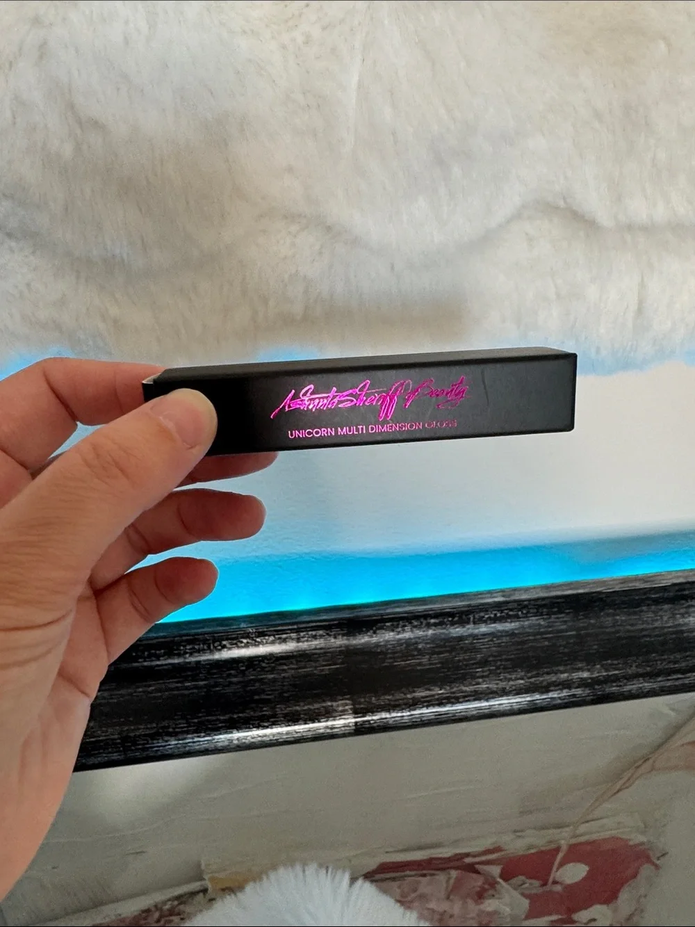 Ashunta Sheriff Beauty Unicorn Multi Dimension Gloss - Black Pink